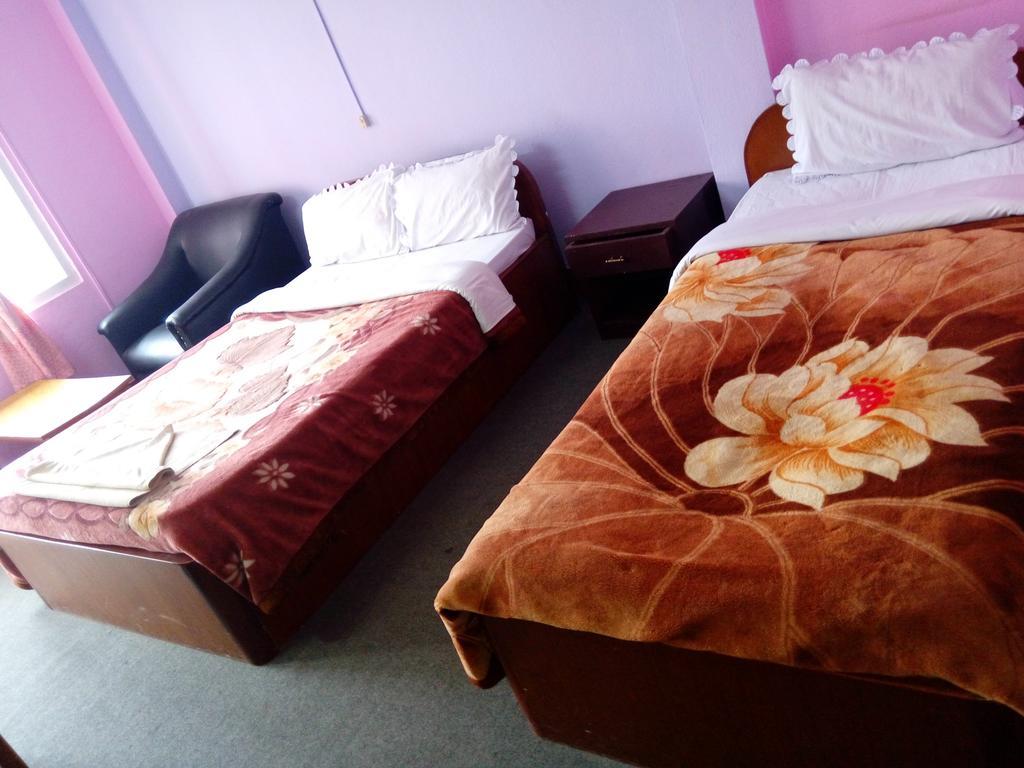 Hotel Pokhara Peace กาฐมาณฑุ ภายนอก รูปภาพ