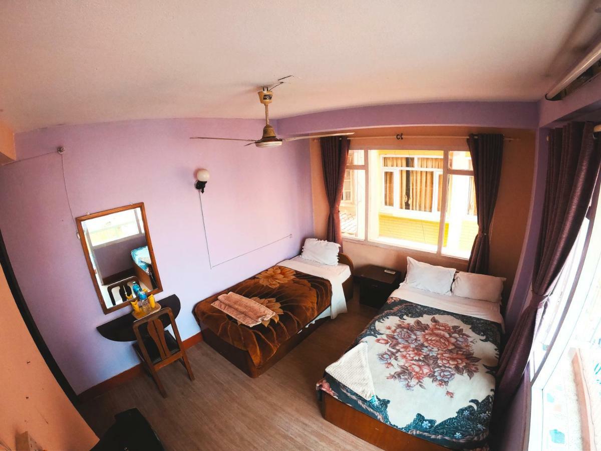 Hotel Pokhara Peace กาฐมาณฑุ ภายนอก รูปภาพ
