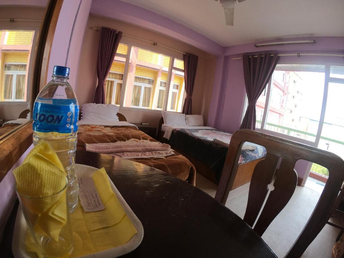 Hotel Pokhara Peace กาฐมาณฑุ ภายนอก รูปภาพ